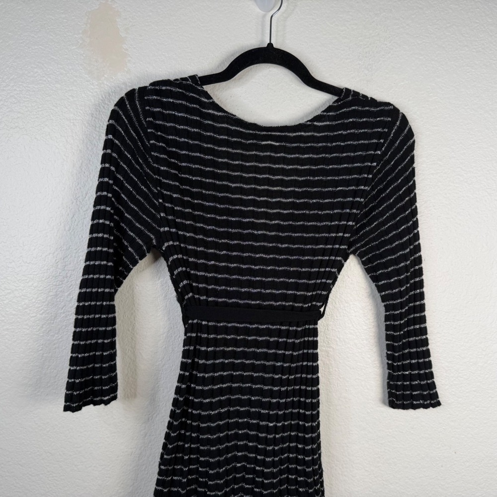 Wet Seal Women's Top Black Silver Stripes Sz M Y2K 90's Babydoll Belted - Picture 10 of 13